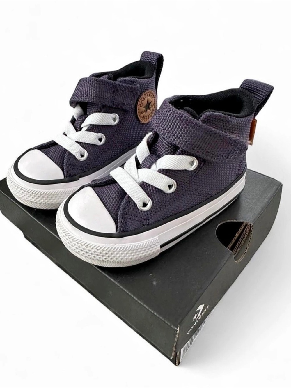 Converse Chuck Taylor All Star Malden Street Easy-On Sneakers size 4